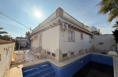 House de 3 chambres à Torrevieja, Spain No. 1110