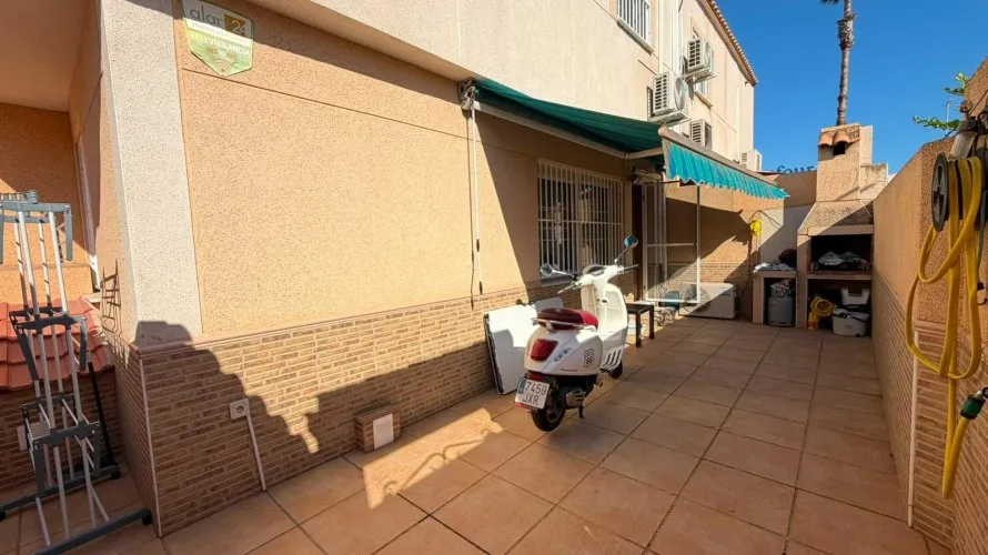 House de 3 chambres à Torrevieja, Spain No. 1602 № 26