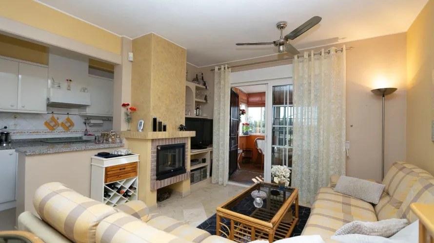 Apartment de 73m² à Playa Flamenca II, Spain No. 1157 № 4