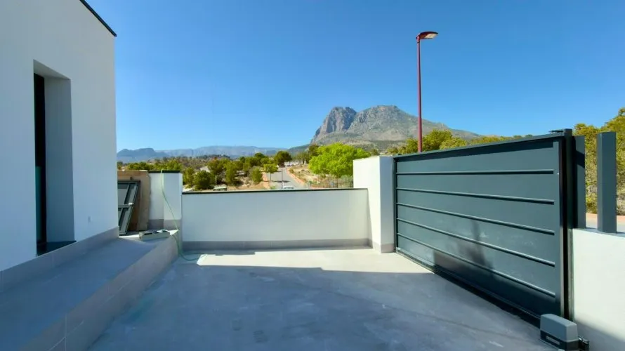 Villa de 3 chambres à Finestrat, Spain No. 1112 № 12