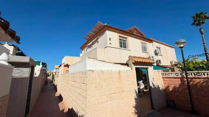House de 3 chambres à Torrevieja, Spain No. 1602 № 27