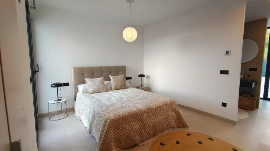 Villa de 4 chambres à Finestrat, Spain No. 872 № 17