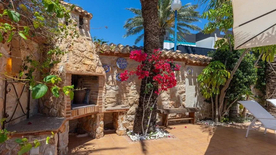 Villa de 4 chambres à Alicante, Spain No. 780 № 13