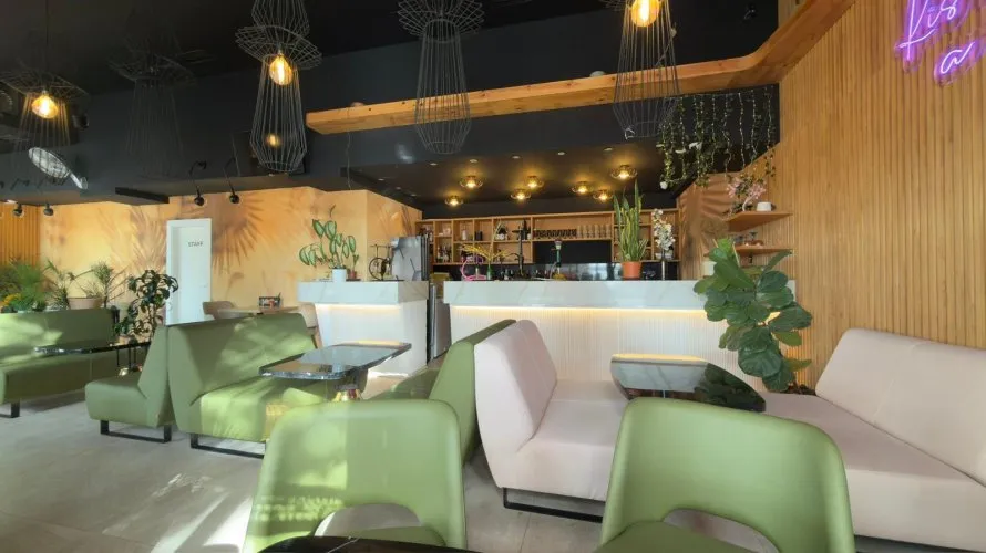 Commercial property de 290m² à Benidorm, Spain No. 241 № 1