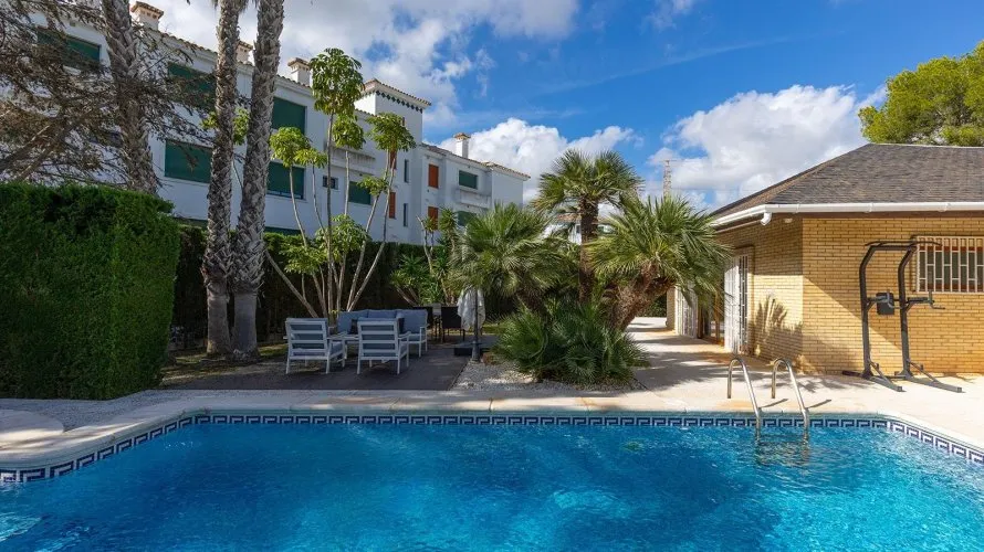 Villa de 5 chambres à Campoamor, Spain No. 1073 № 4