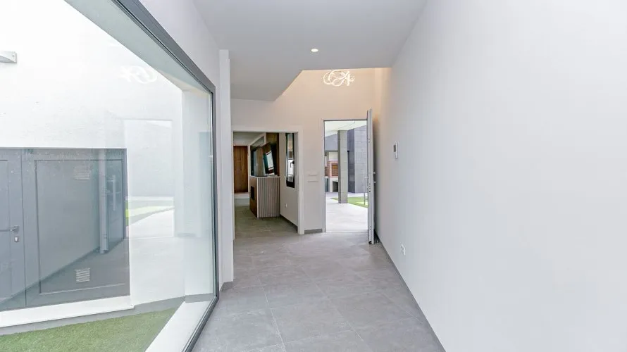 Villa de 277m² à Lo Pagan, Spain No. 1123 № 18