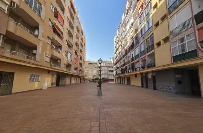 Apartment de 3 chambres à Torrevieja, Spain No. 2976