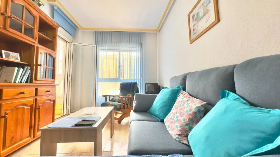 Apartment de 1 chambre à Torrevieja, Spain No. 2932 № 1