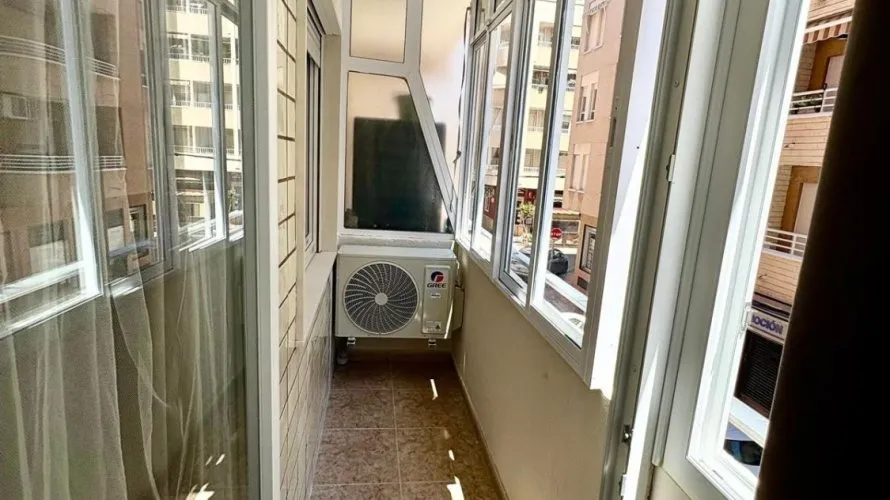 Apartment de 2 chambres à Torrevieja, Spain No. 1207 № 1