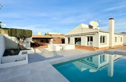 Apartment de 3 chambres à El Campello, Spain No. 1069