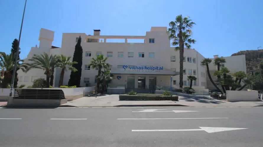 Commercial property de 24 chambres à Alicante, Spain No. 451 № 10