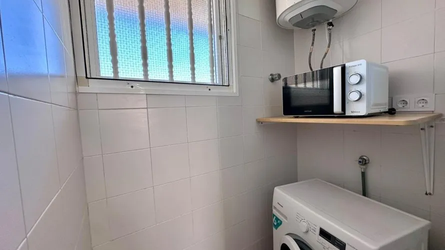 Apartment de 2 chambres à Torrevieja, Spain No. 1500 № 24