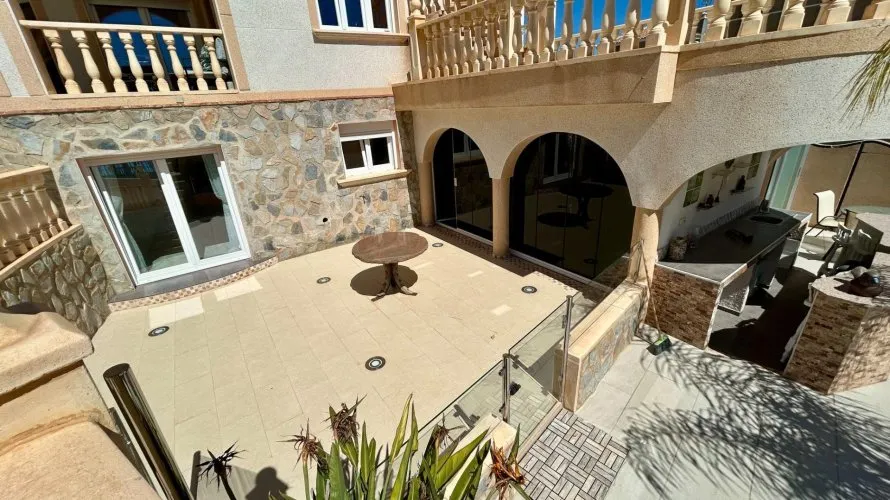 Villa de 5 chambres à Ciudad Quesada, Spain No. 1139 № 8