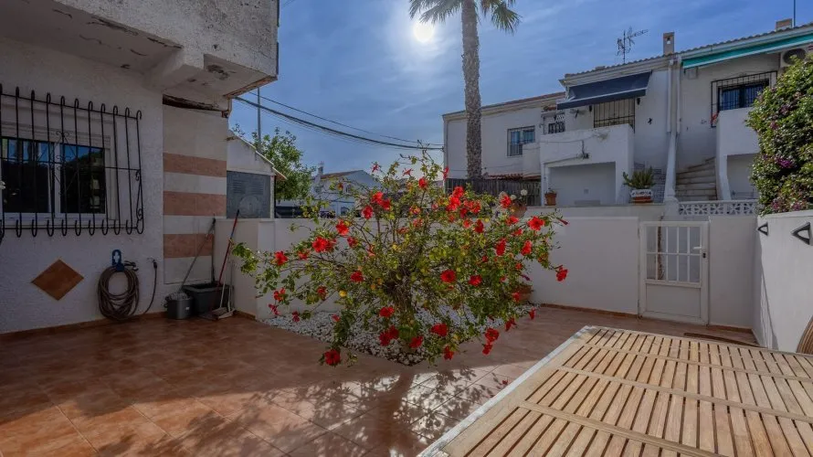 Apartment de 60m² à Torrevieja, Spain No. 2954 № 13