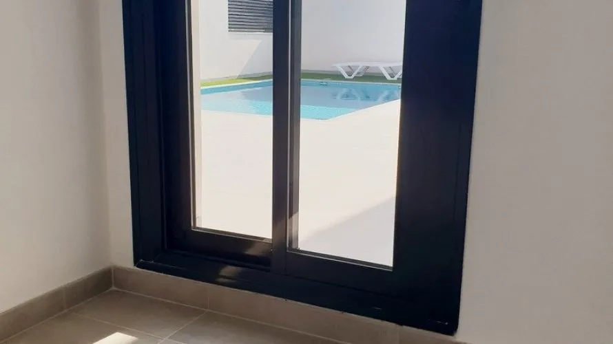 Villa de 3 chambres à Pinar De Campoverde, Spain No. 358 № 2