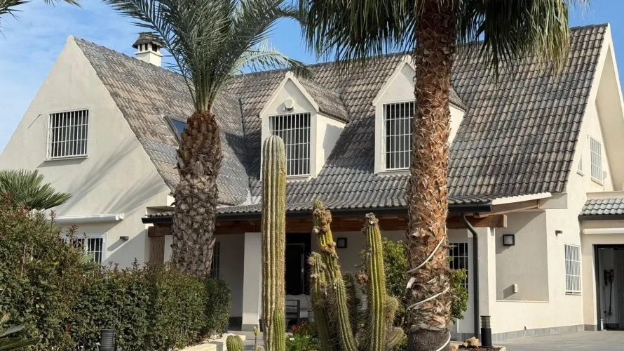 Villa de 5 chambres à San Juan, Spain No. 700 № 17
