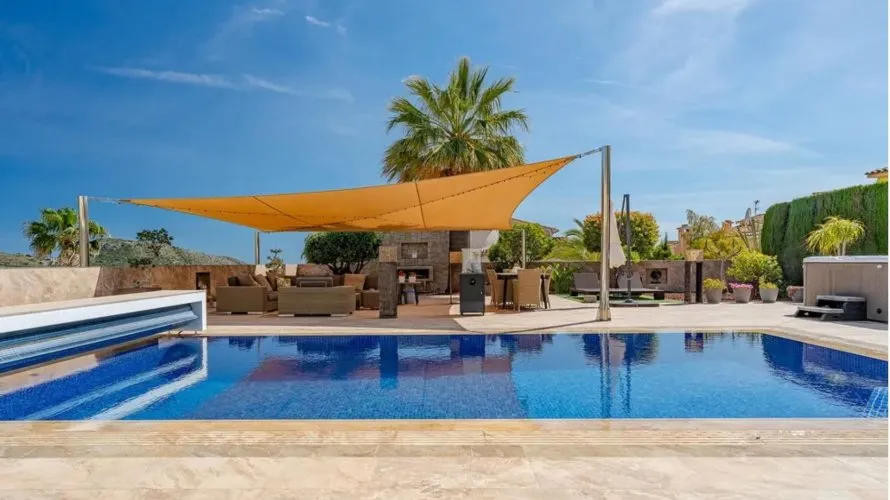 Villa de 247m² à Moraira, Spain No. 1505 № 2
