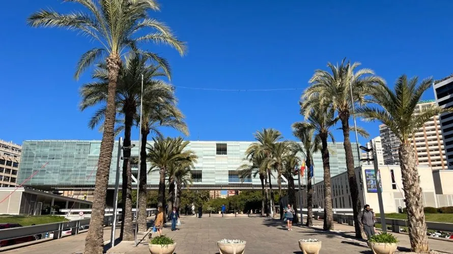 Commercial property de 347m² à Benidorm, Spain No. 536 № 19