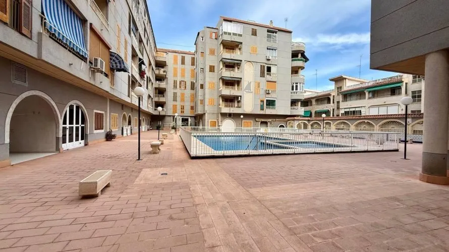 Apartment de 2 chambres à Torrevieja, Spain No. 2785 № 3
