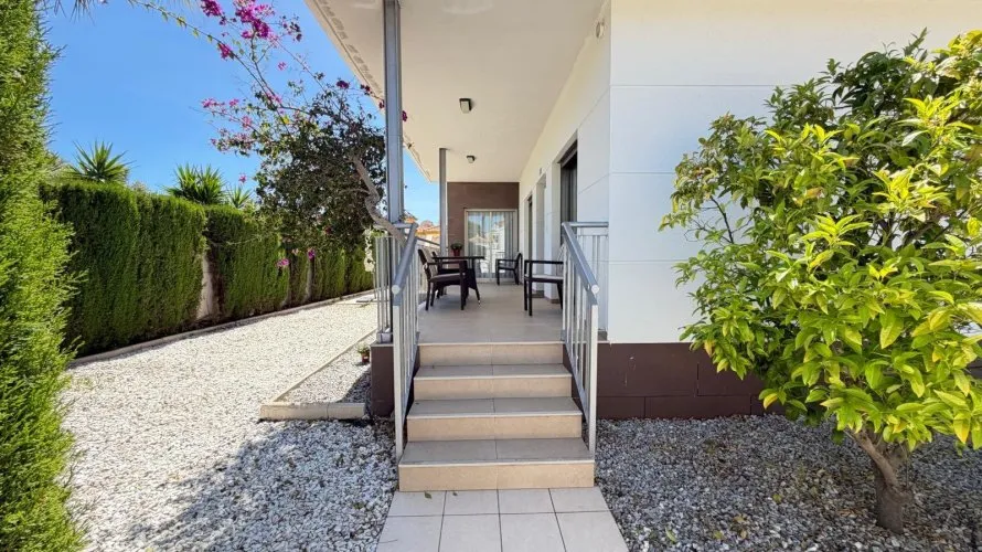 Villa de 4 chambres à Ciudad Quesada, Spain No. 1159