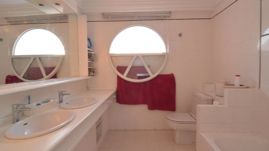 Villa de 4 chambres à Torrevieja, Spain No. 117 № 25