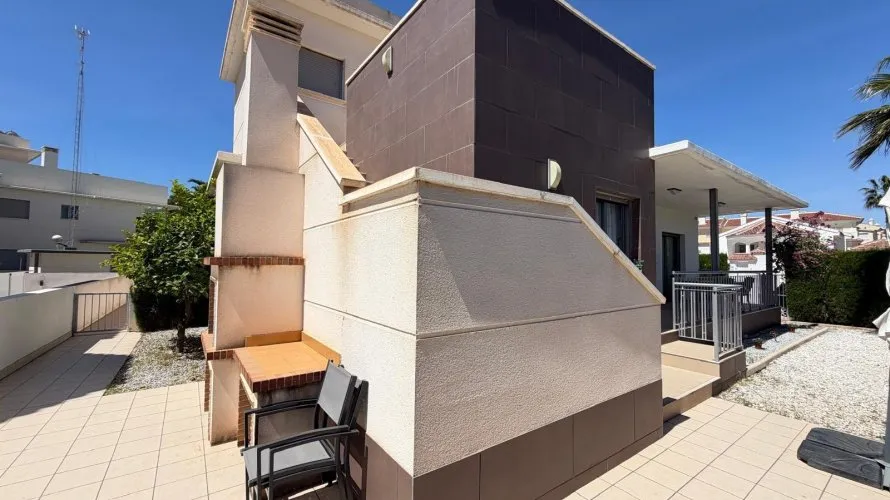 Villa de 4 chambres à Ciudad Quesada, Spain No. 1159 № 13