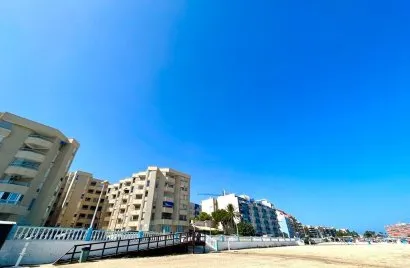 Penthouse de 2 chambres à Torrevieja, Spain No. 1080