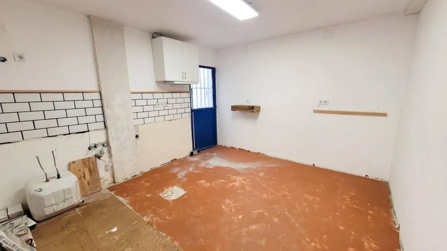 Commercial property de 150m² à Valencia, Spain No. 2776 № 8