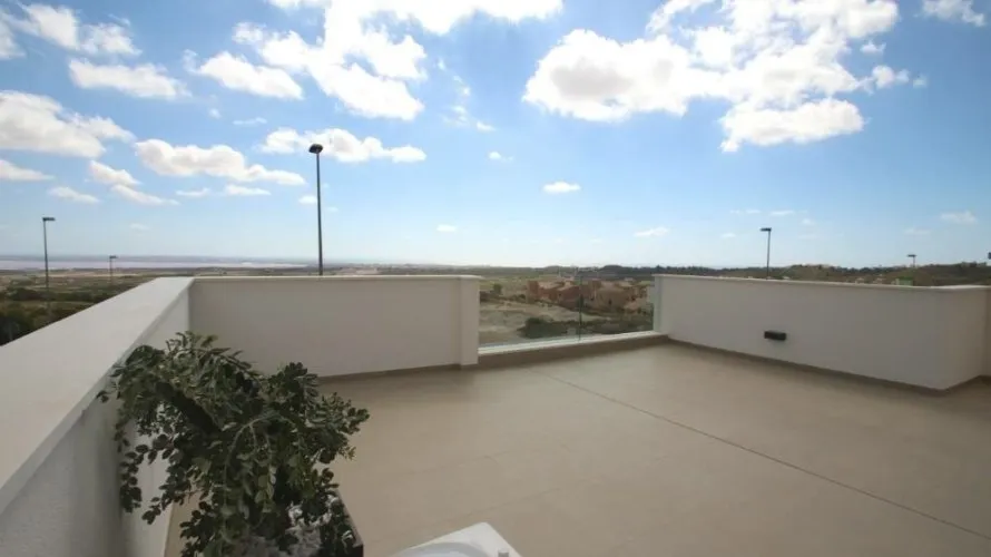 Villa de 3 chambres à San Miguel de Salinas, Spain No. 360 № 11