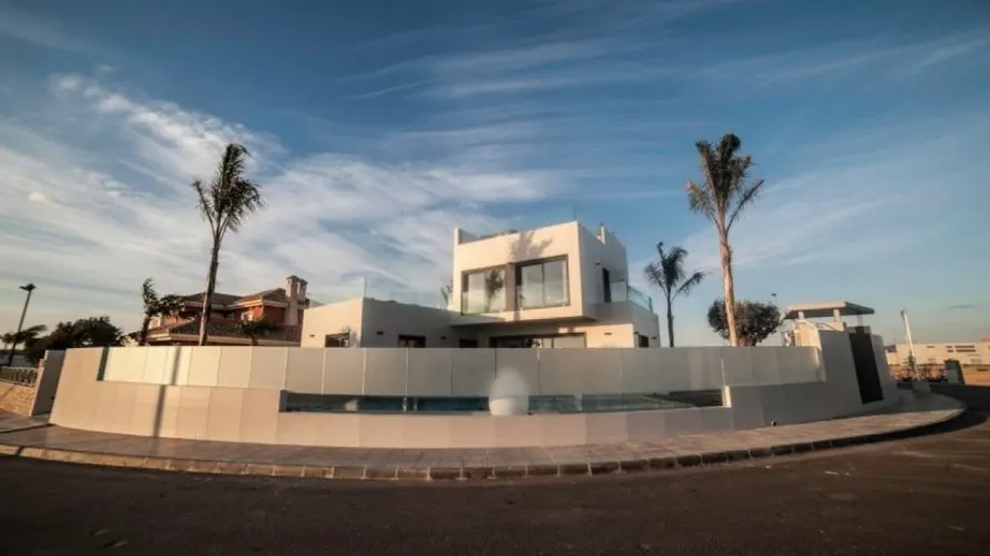 Villa de 157m² à La Zenia, Spain No. 258 № 24