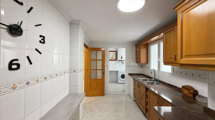 Apartment de 3 chambres à Torrevieja, Spain No. 1052 № 16