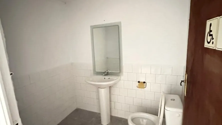 Commercial property de 78m² à Alicante, Spain No. 2717 № 1