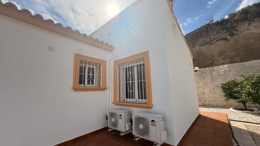 Villa de 384m² à Calpe, Spain No. 159 № 19
