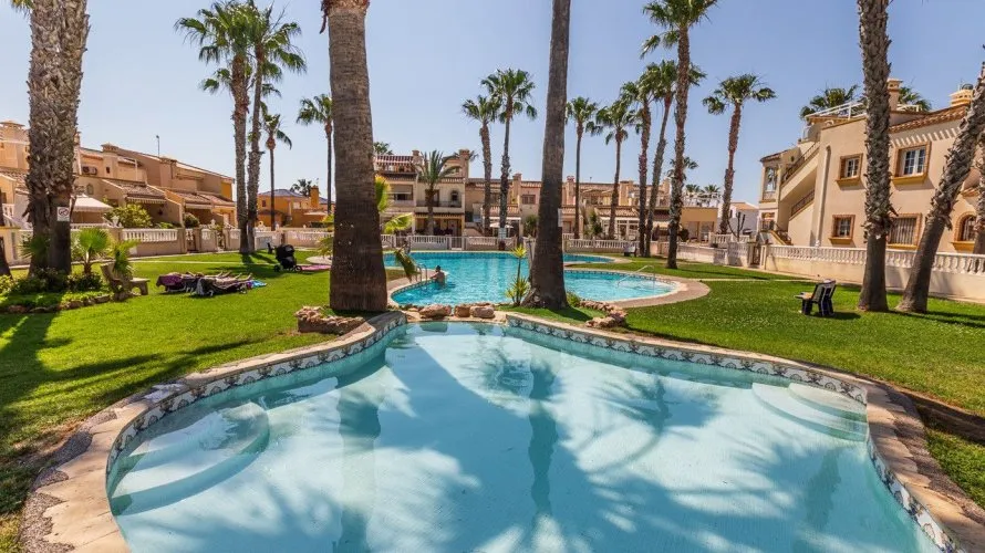 Apartment de 73m² à Playa Flamenca II, Spain No. 1157 № 2