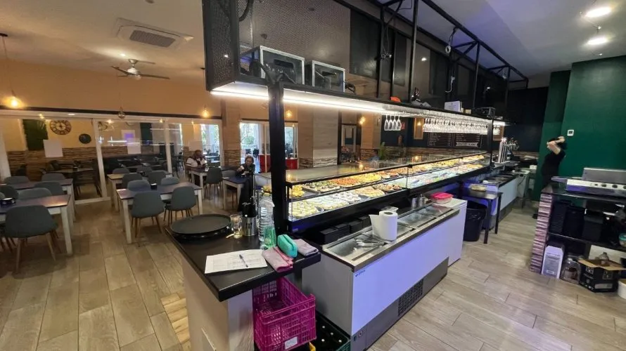Commercial property de 347m² à Benidorm, Spain No. 536 № 8
