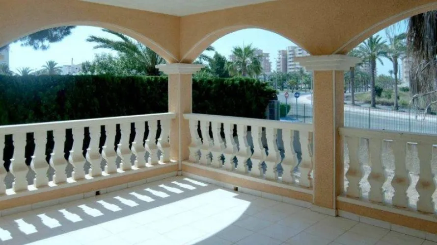 Villa de 3 chambres à La Manga del Mar Menor, Spain No. 278 № 2