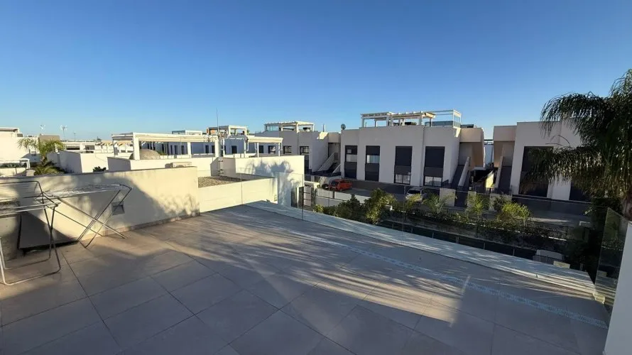 Villa de 3 chambres à Ciudad Quesada, Spain No. 906 № 12