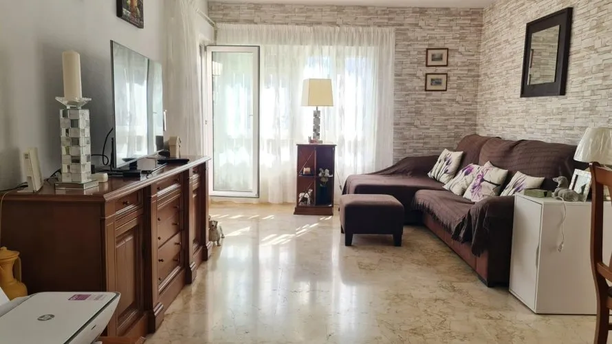 Villa de 124m² à Alicante, Spain No. 1023 № 4