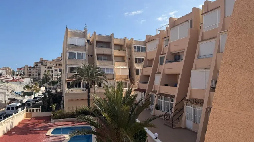 Apartment de 44m² à Torrevieja, Spain No. 2864 № 3