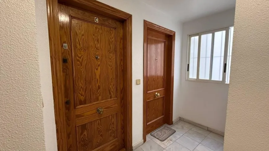 Apartment de 2 chambres à Torrevieja, Spain No. 2789