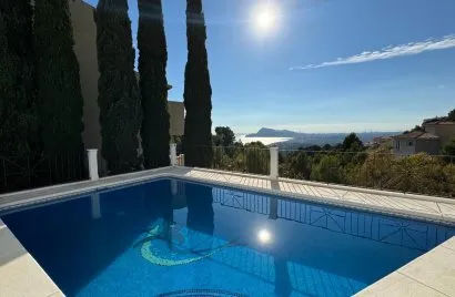 Villa de 500m² à Altea, Spain No. 933