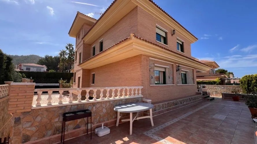 Villa de 480m² à Benidorm, Spain No. 688 № 5