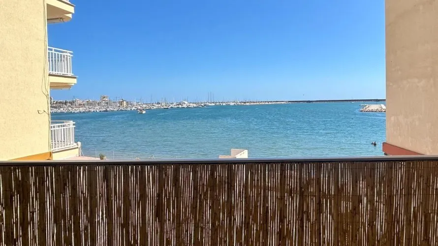 Apartment de 2 chambres à Torrevieja, Spain No. 156