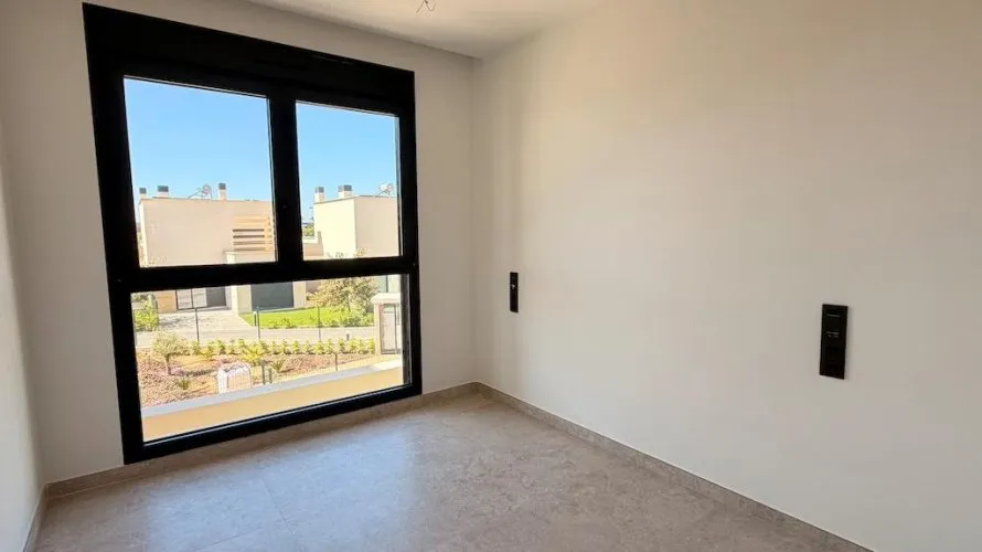 Apartment de 2 chambres à Los Alcazares, Spain No. 1399