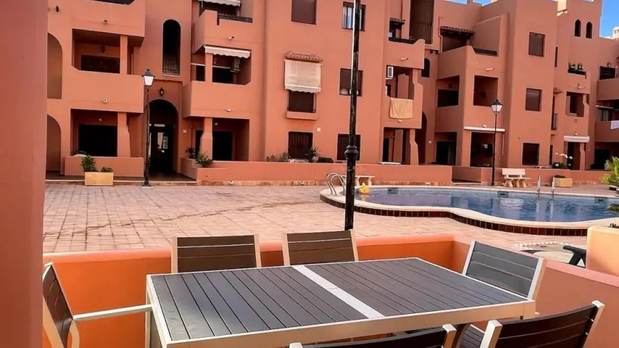 Apartment de 2 chambres à Torrevieja, Spain No. 989 № 1