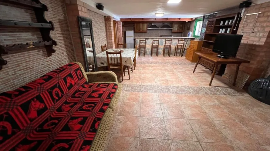 Villa de 480m² à Benidorm, Spain No. 688 № 27