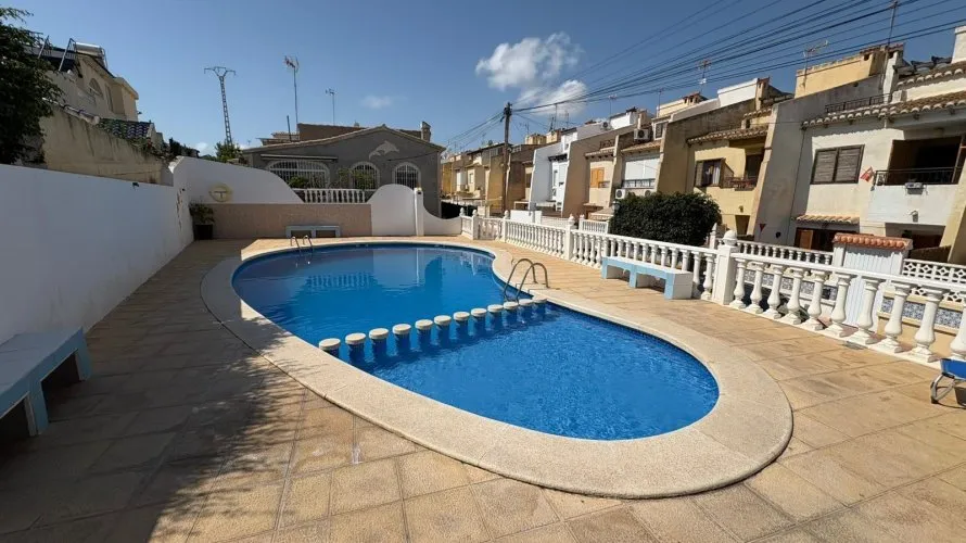 House de 3 chambres à Torrevieja, Spain No. 827 № 23