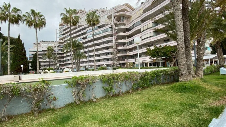 Apartment de 90m² à Calpe, Spain No. 985 № 2