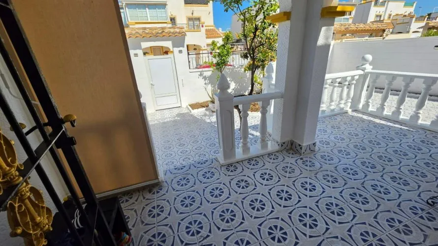House de 3 chambres à Torrevieja, Spain No. 1153 № 11