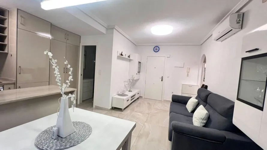 Apartment de 60m² à Torrevieja, Spain No. 2797 № 8